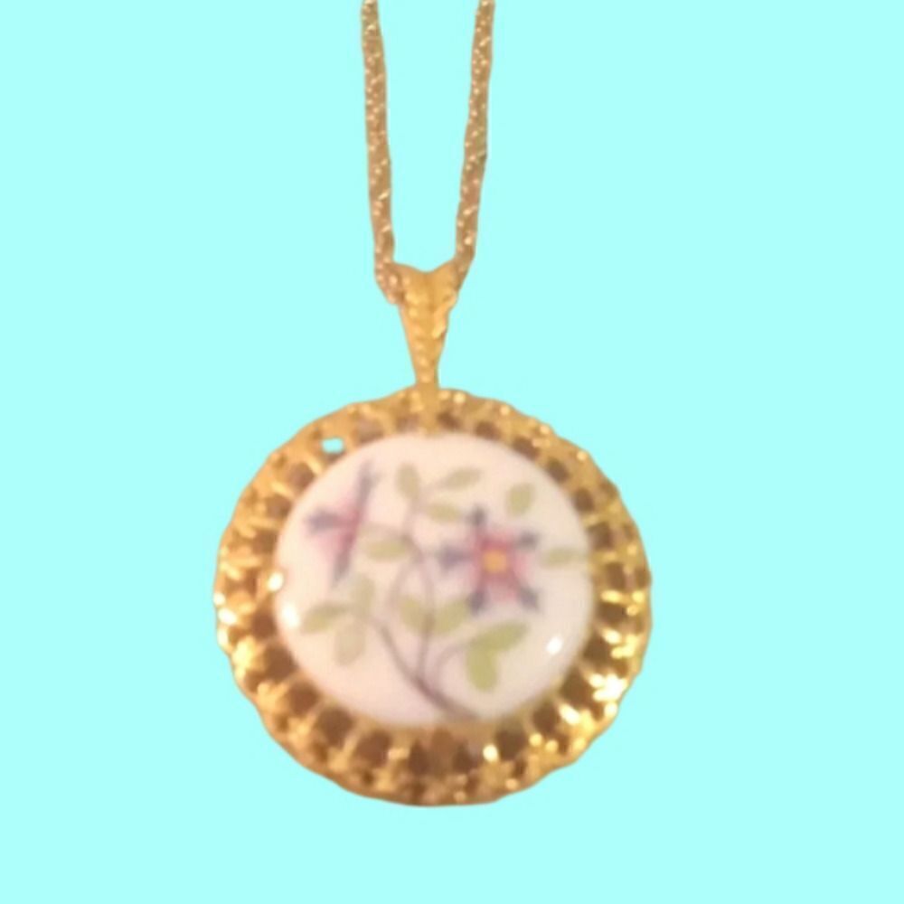 Vintage Royal Worcester Fine Bone China Pendant Goldtone Made in England!